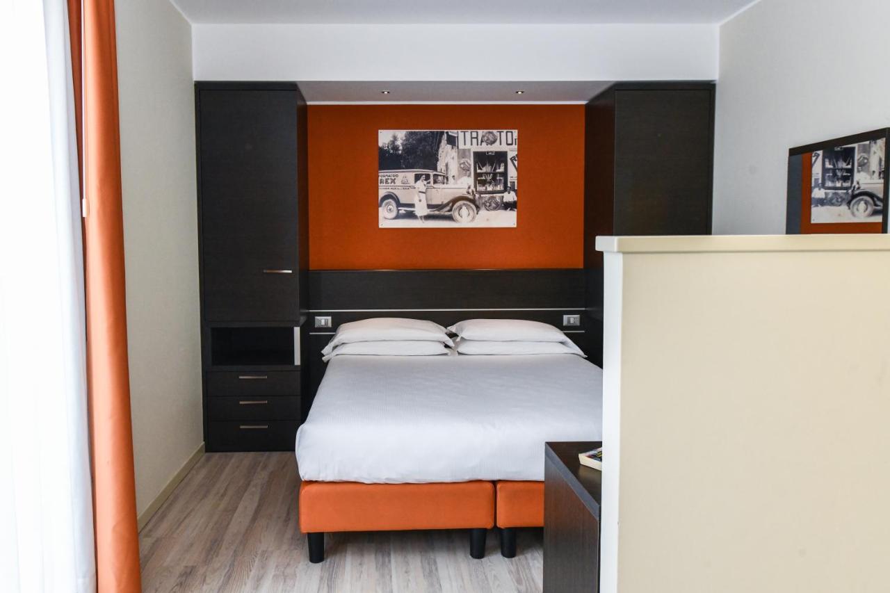 Hotel Vienna Lido di Jesolo Buitenkant foto