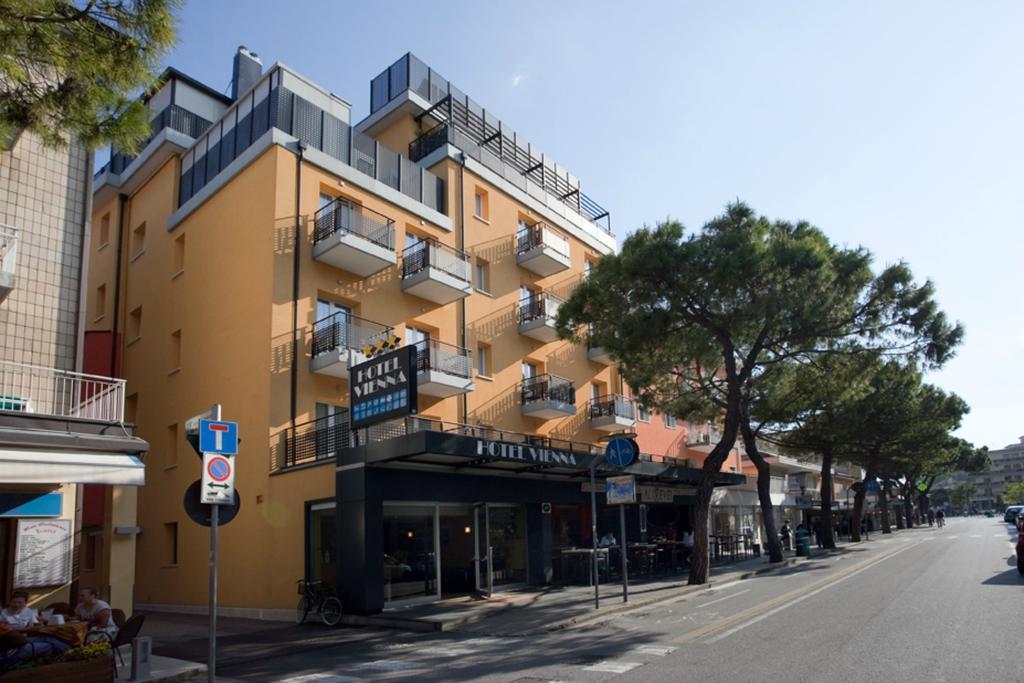 Hotel Vienna Lido di Jesolo Buitenkant foto