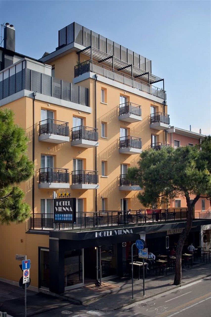 Hotel Vienna Lido di Jesolo Buitenkant foto